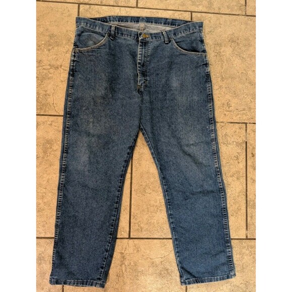 Wrangler Authentic Jeans Men’s 40x29 Relaxed Fit Blue Denim Classic Straight Zip - Picture 1 of 11